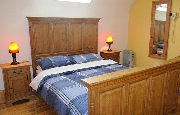 Double bedroom at Whitehouse Tralee Bed and Breakfast Accommodation